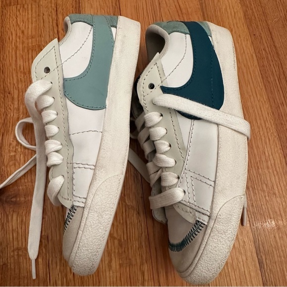 Nike Blazer Low 77 Jumbo Sneakers Shoes Size 10 - Picture 2 of 10